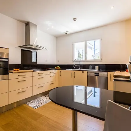 Eagle Keyweek 4 Bedrooms With Terrace Villa Anglet