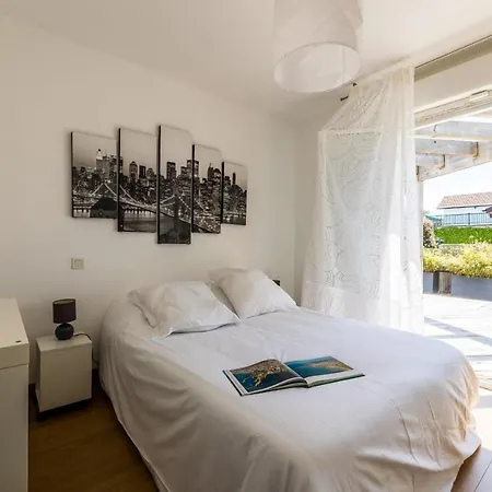 Eagle Keyweek 4 Bedrooms With Terrace Anglet